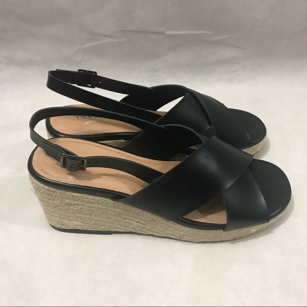 NWOB Torrid Crisscross Strap Wedge w/ Jute Bottom